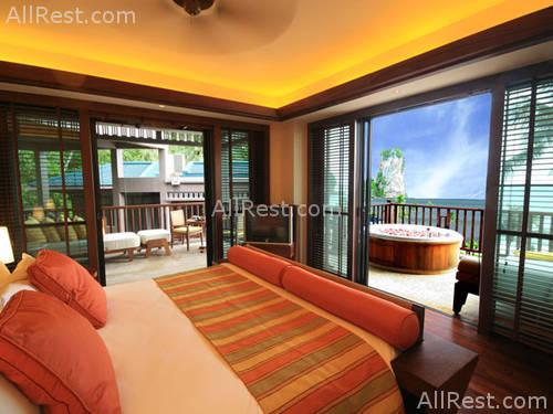 Centara Grand Beach Resort & Villas 11